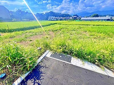 外観：小田急線「秦野」駅【徒歩20分】