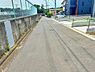 その他：見通しが良好で駐車も安心です