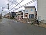その他：前面道路は5.5ｍ！陽当り良好な立地です。車庫入れが苦手な方も安心ですね。