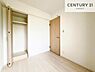 子供部屋：掃き出し窓がないお部屋は、お子様のお部屋としても安心です！収納スペースも充実しているので散らかったお部屋をサッと片付けられます！
