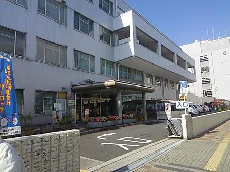 大阪市鶴見区役所まで1325m