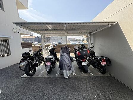 バイク置場