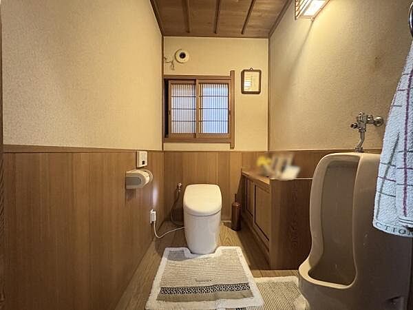 トイレを拡大表示