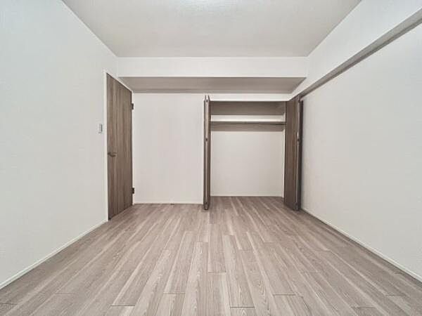 洋室を拡大表示