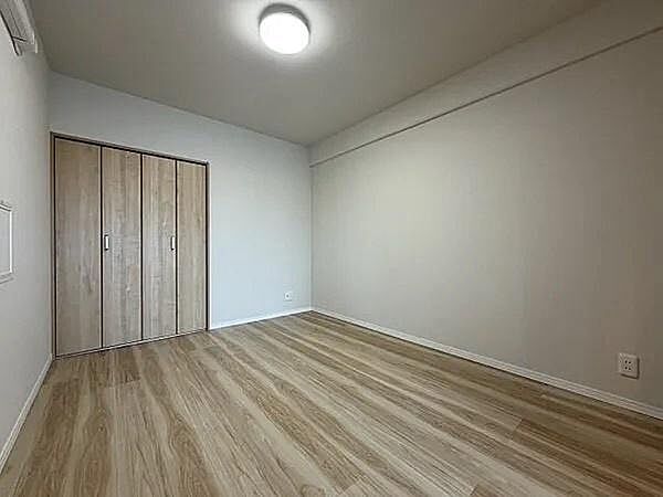 洋室を拡大表示