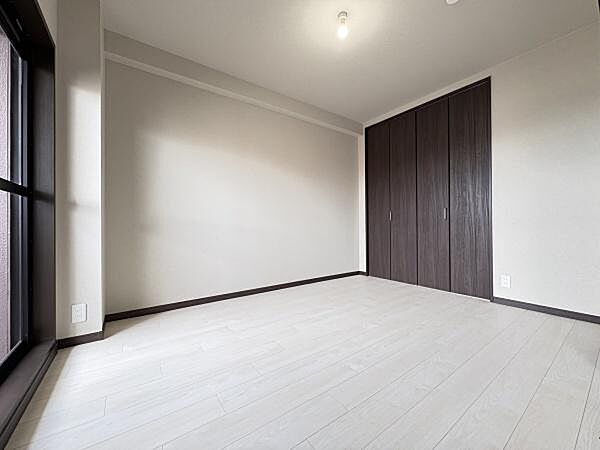 洋室を拡大表示
