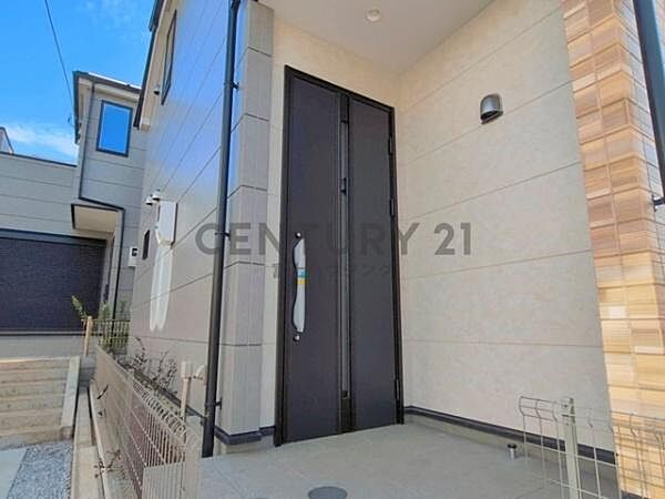 玄関を拡大表示