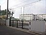 周辺：明治中学校まで871m