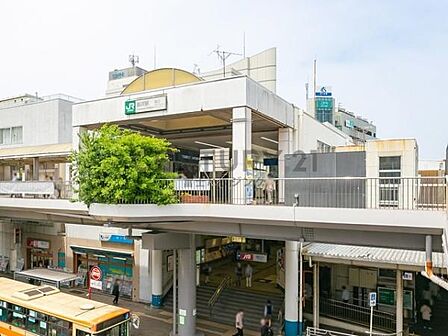 藤沢駅まで596m