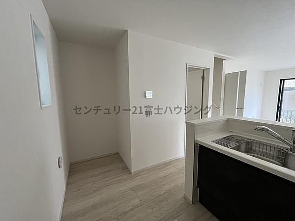 キッチンを拡大表示