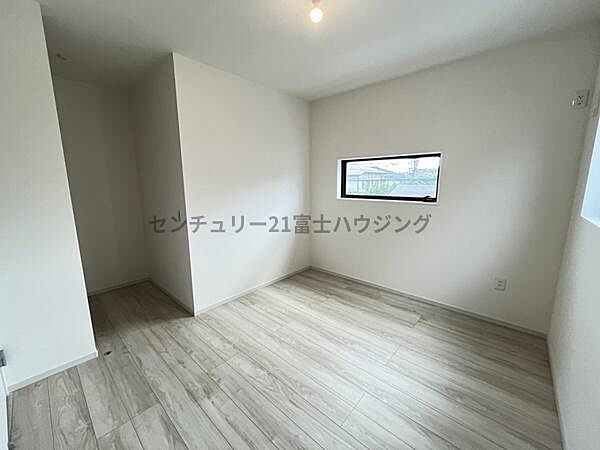 洋室を拡大表示