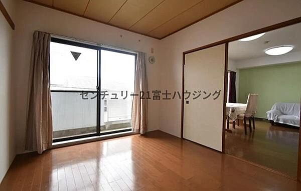 洋室を拡大表示