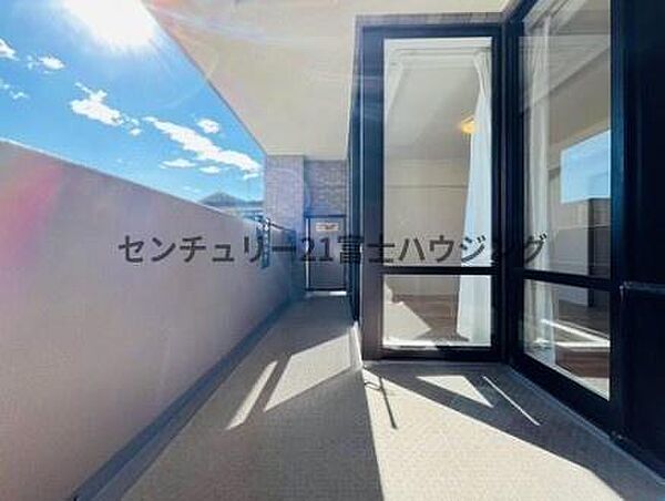バルコニーを拡大表示