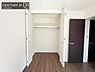 収納：【クローゼット】お部屋ごとに設けた収納は住みやすさへのこだわりです。
