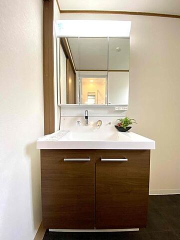 洗面 葛城市長尾