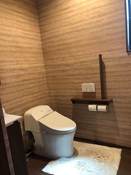 トイレを拡大表示