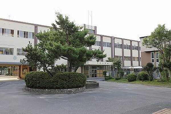 画像23:平野小学校まで1783m