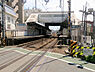 周辺：京急線「鶴見市場」駅まで439m、駅北西部にある元宮エリアで大型店舗が複数出店し、利便性が大幅に向上しています。