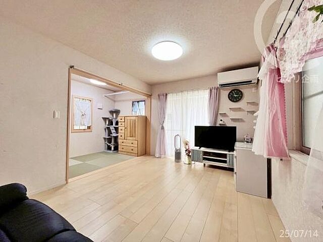 リビング/ダイニング 東大和市仲原1丁目