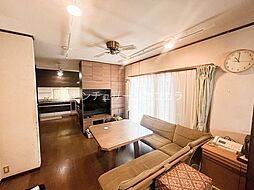 八王子市下恩方町　中古一戸建て 5LDKのリビング/ダイニング