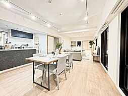 エグザガーデンブリーズ館 3LDKのリビング/ダイニング