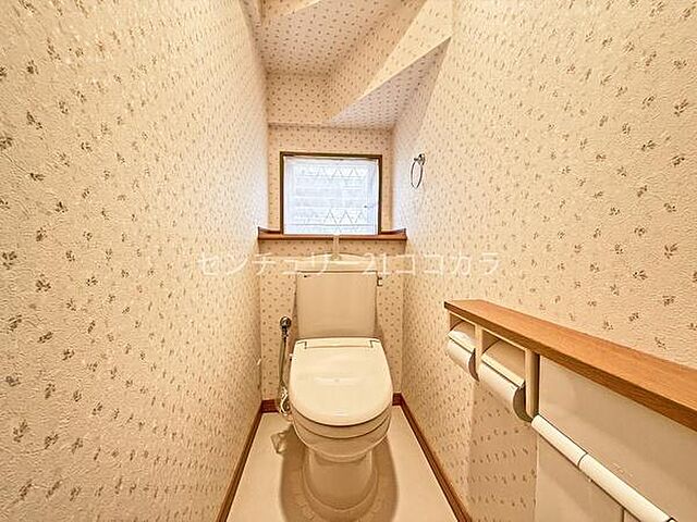 トイレ 八王子市館町