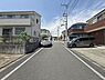 その他：小中学校まで徒歩10分の安心できる住環境。お子様の通学負担が少なく、毎日の登下校を見守れる子育て世帯に嬉しい立地です。