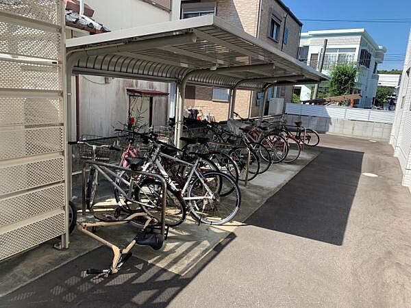 バンベールイースト