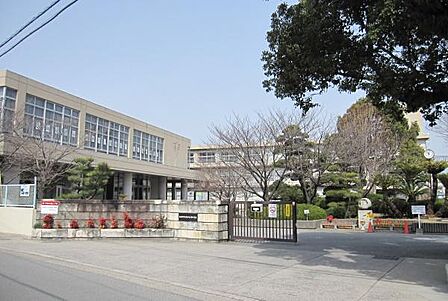 加古川市立加古川中学校まで350m