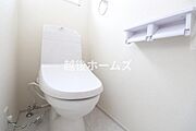 いつも清潔・快適な温水洗浄つきトイレ♪