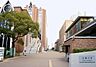 周辺：私立近畿大学まで833m
