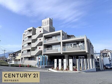 4LDK・近鉄南大阪線「高田市駅」まで徒歩10分