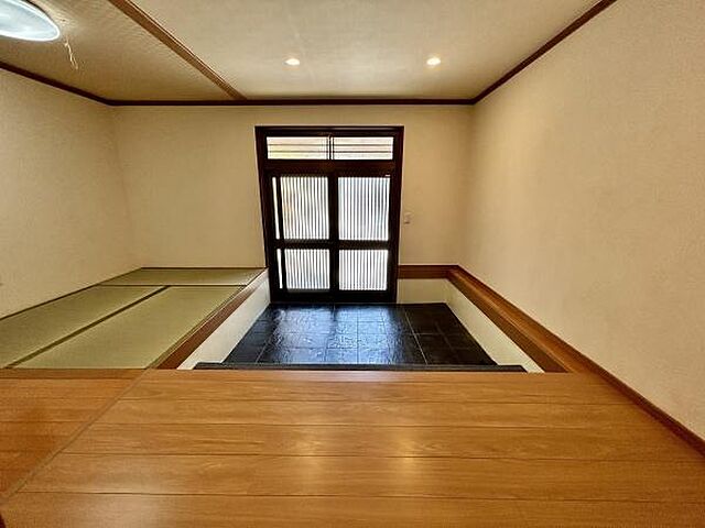 玄関 京都市山科区西野山南畑町