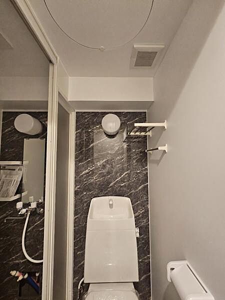 トイレを拡大表示