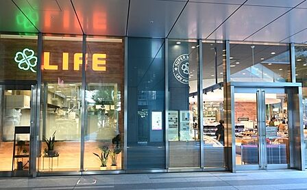ライフムスブ田町店まで741m