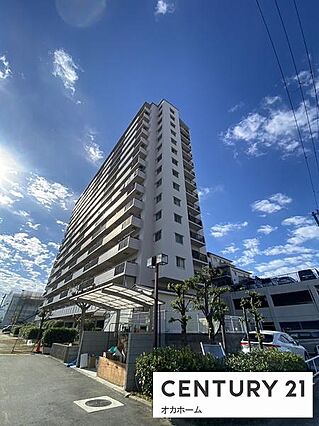 現地外観写真で...