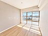 洋室：明るいお部屋です♪※画像は実際の写真にCG加工（家具や調度品の削除や合成）を加えたもので実際とは異なる場合があります。