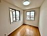 洋室：採光のとれた明るいお部屋です！