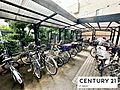 屋外に屋根付き...