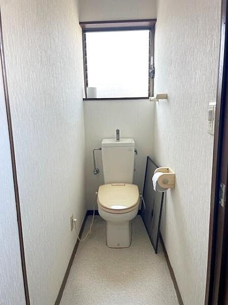 トイレを拡大表示