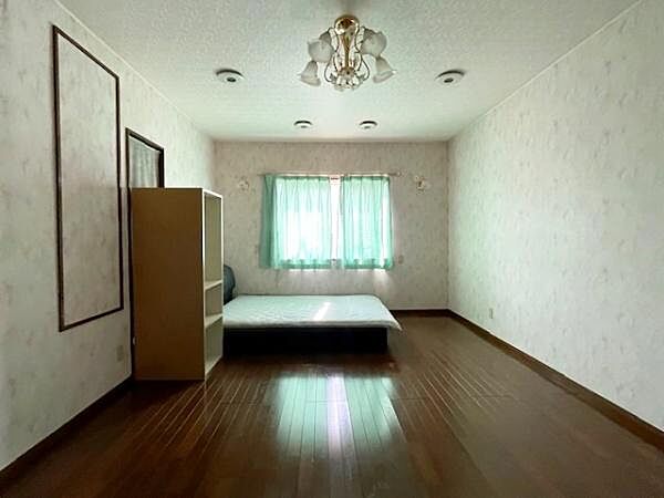 洋室を拡大表示