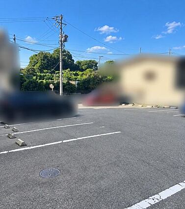敷地内駐車場1...