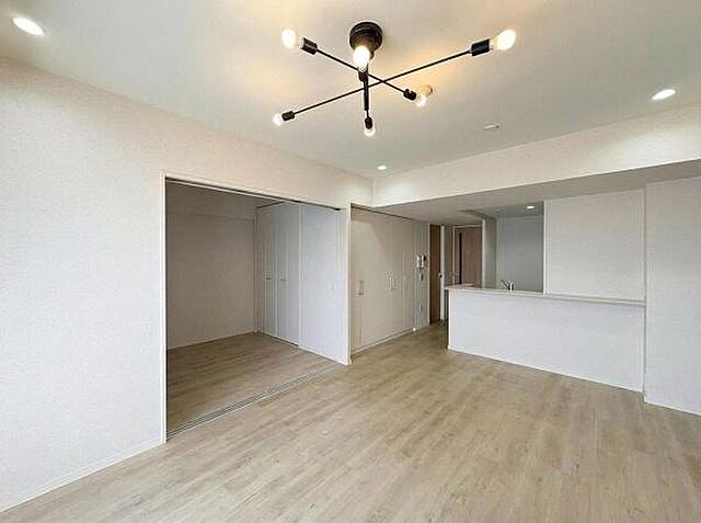 リビング/ダイニング ルイシャトレ府中是政 4階/-