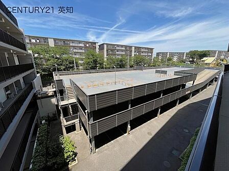 立体駐車場