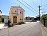 その他：前面道路と敷地の様子です。