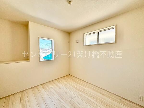 洋室を拡大表示