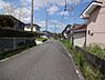 その他：【駐車場】前面道路は交通量の少ない生活道路です