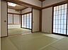 和室：【和室】二間続きの和室は温かい日差しが差し込みます