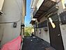 その他：京都市内で暮らしたいけど静かで落ち着いた場所が良いという方へおすすめです。四条河原町へは京阪「中書島」駅から約20分、京都駅へは近鉄「桃山御陵前」駅から約15分で行くことができます。