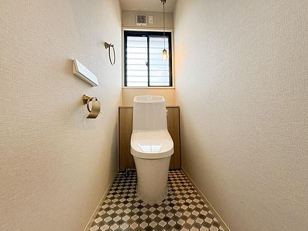 トイレを拡大表示